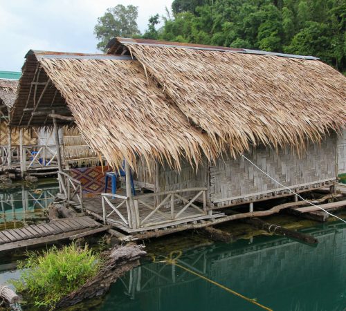 Raft house Cheow lan lake