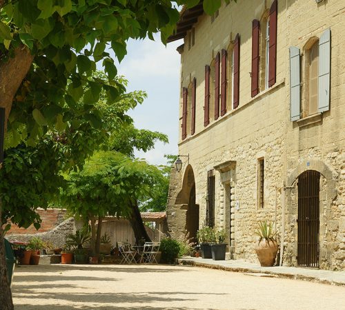 Dorp bij Uzes - dag 6 wbt fiets